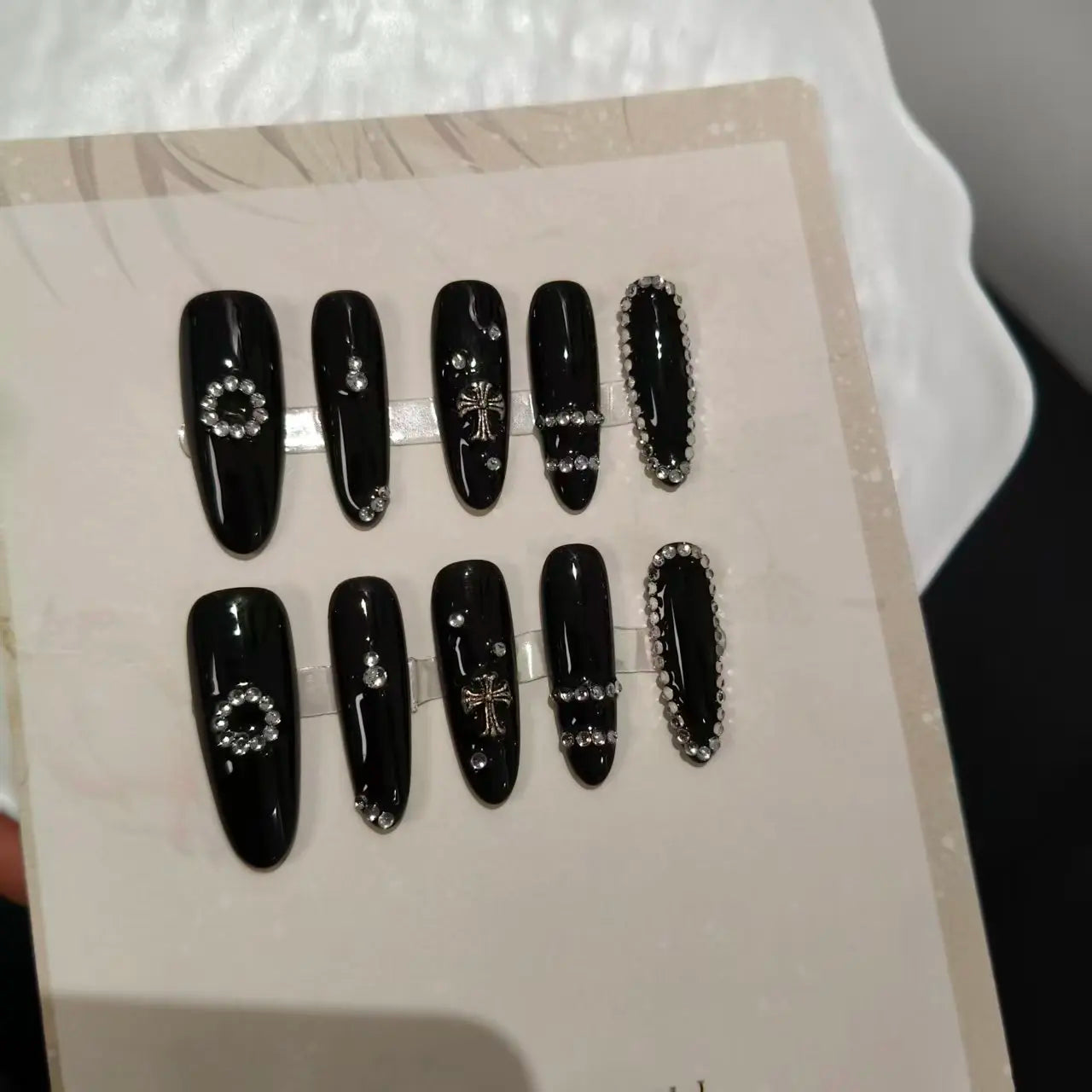 Emo Silver/Black colored set nails